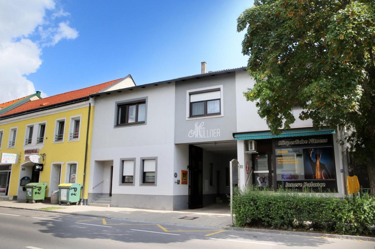 Appartment Weinbau Muellner 네우시에들암시 외부 사진